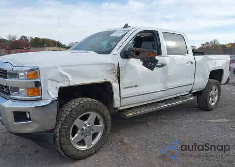 2015 Chevrolet Silverado 2500Hd Ltz z USA, uszkodzony, nr VIN 1GC1KWE87FF681067